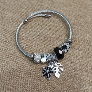 Charm bracelet